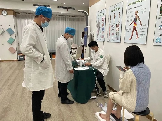 直樂醫(yī)院扁平足公益篩查